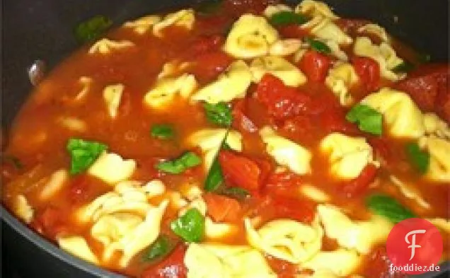 Einfache Tortellini-Suppe