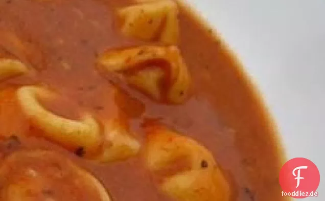 Mamas cremige Tortellini-Tomatensuppe