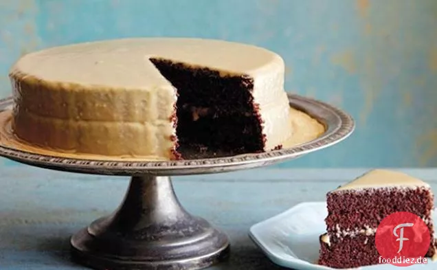 Lizzies altmodischer Kakaokuchen mit Karamellglasur