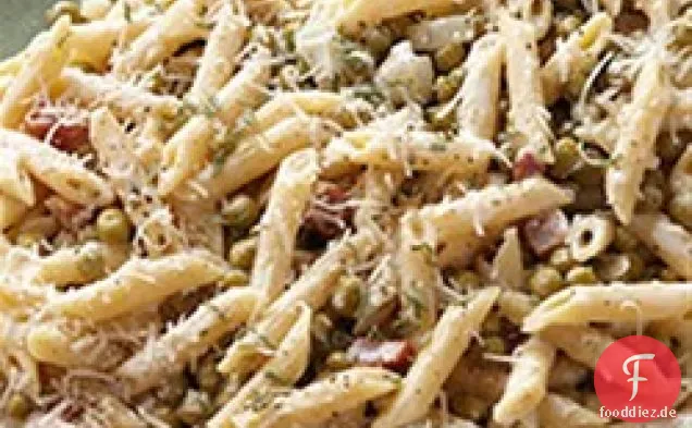Penne mit Erbsen und Pancetta