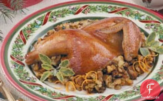 Kornische Henne mit Orangenfüllung