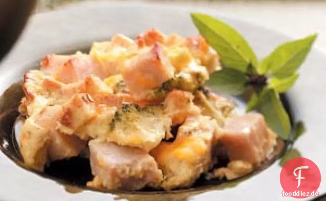 Brokkoli-Truthahn-Brunch-Auflauf