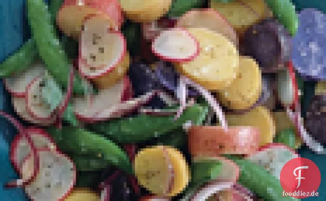 Caesar Kartoffelsalat mit Zucker und Erbsen