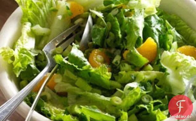 Mandarinen- und Römersalat