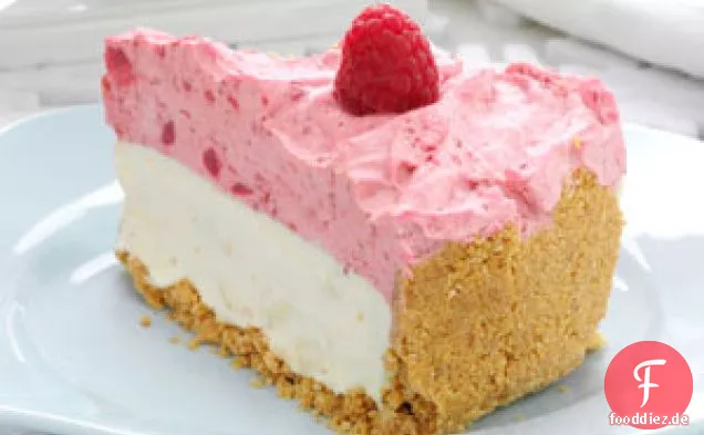 Weißer Schokoladen-Himbeer-Mousse-Käsekuchen