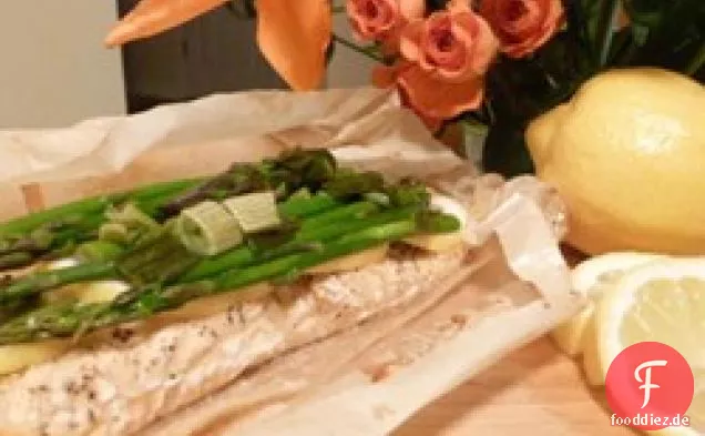 Lachs & Spargel en Papillote mit braunem Reis