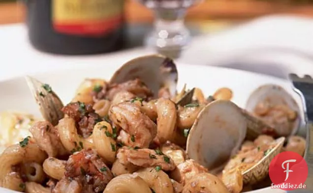 Meeresfrüchte-Ragù mit Cavatappi