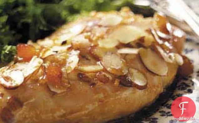Mandelhuhn mit Aprikosensauce