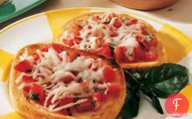 Mozzarella-Sandwiches mit offenem Gesicht