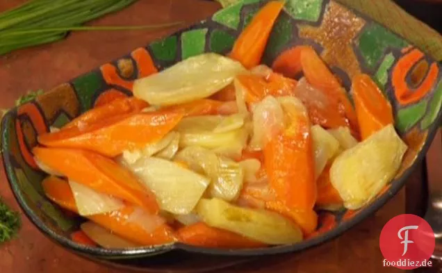 Geschmorte Karotten und Fenchel