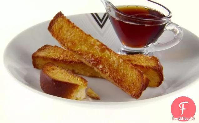 French Toast Finger mit Ingwer Bourbon Ahornsirup