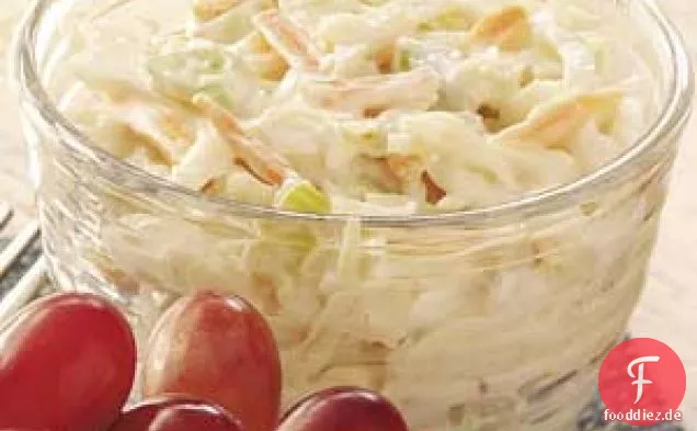 Cremiger und spritziger Krautsalat