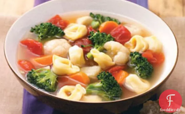 Veggie-Tortellini-Suppe