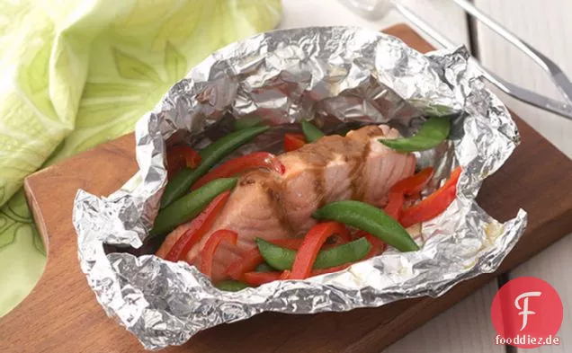 Gegrillter Lachs in Folie