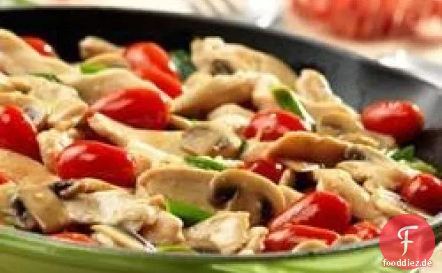 Hähnchen mit Traubentomaten und Champignons