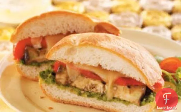 Gegrillte vegetarische Sandwiches mit Korianderpesto