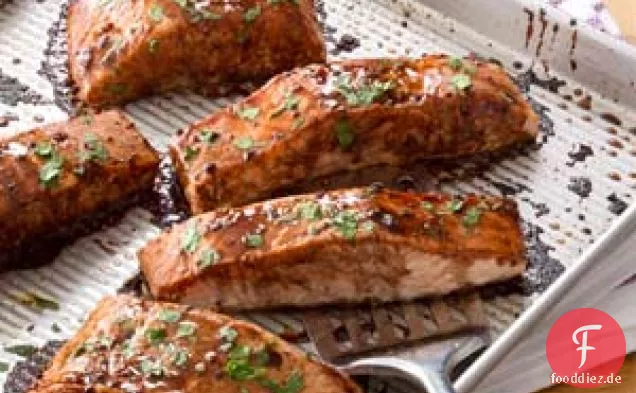 Lachs mit Balsamico-Honigglasur