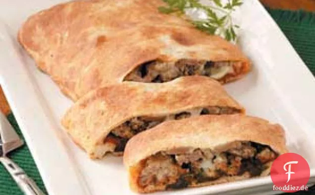Italienische Wurst Calzone