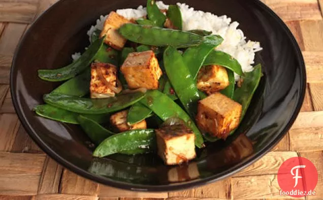 Spicy Snow Pea und Sesam Stir-Fry Rezept