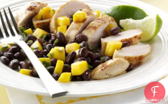 Gegrilltes Hähnchen mit schwarzer Bohnensalsa