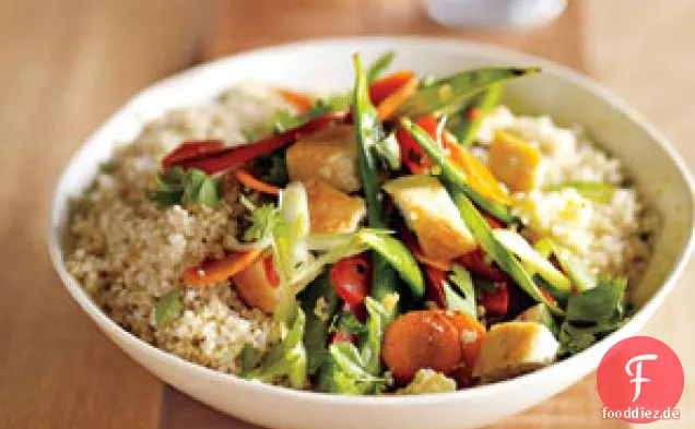 Quinoa Stir-fry Mit Gemüse Und Huhn