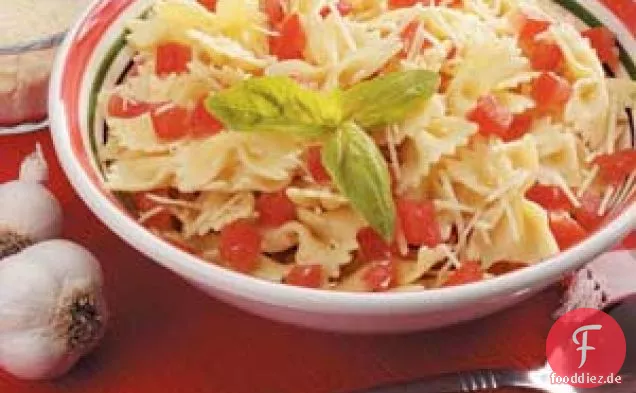 Tomaten-Pasta-Wurf