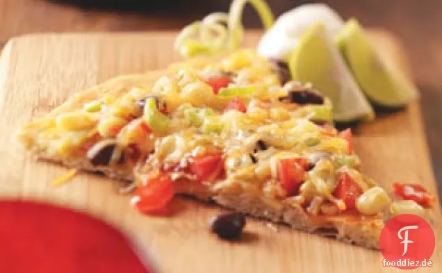 Taco-Pizza mit schwarzen Bohnen