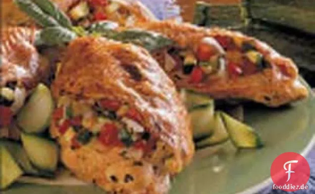 Mit Zucchini gefülltes Hähnchen