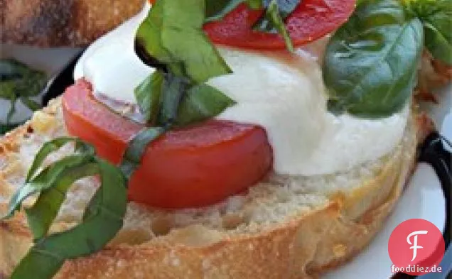 Gebackener Caprese-Salat