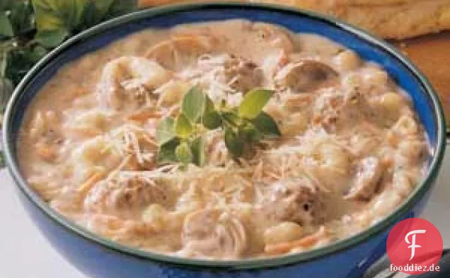 Fleischbällchen-Pilzsuppe