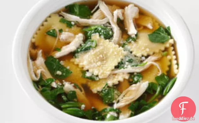 Schnelle Ravioli-Spinat-Suppe