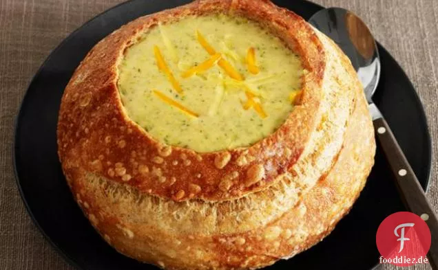 Fast berühmte Brokkoli-Cheddar-Suppe