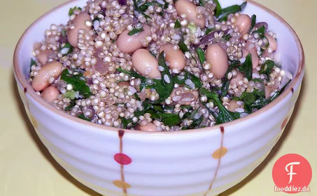 Quinoa mit Sojabohnen, Petersilie, Sesam & Roten Zwiebeln