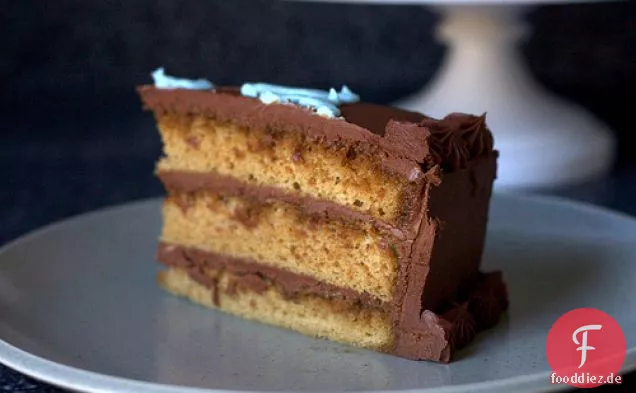 Espresso-Chiffon-Kuchen Mit Fudge-Zuckerguss