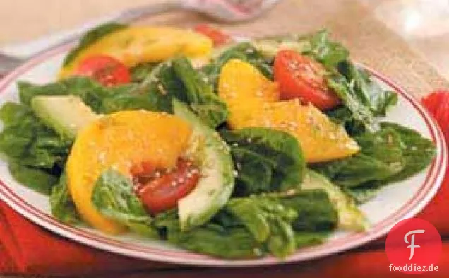 Avocado-Pfirsich-Spinat-Salat