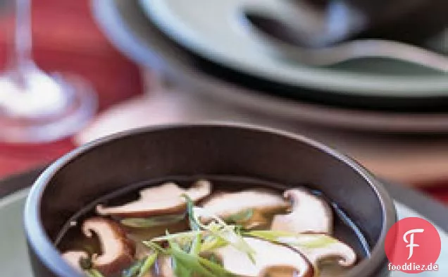 Miso-Ingwer-Consommé