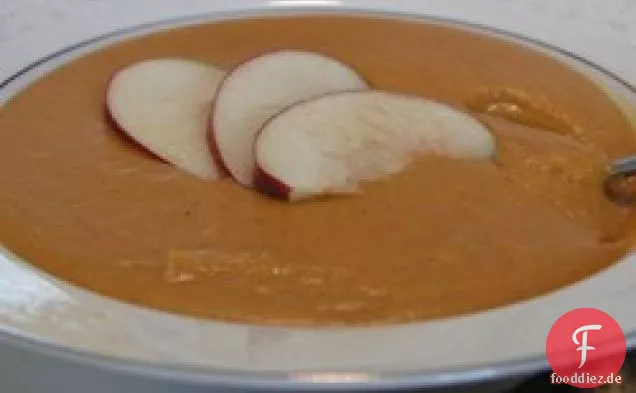 Cremiger Butternusskürbis mit Zimtsuppe