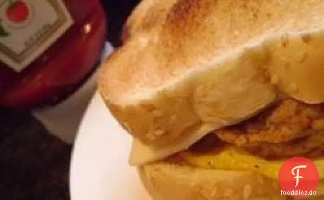 Lagerfeuer-Frühstücks-Sandwich