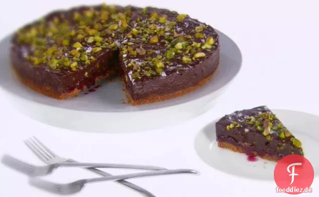 Pistazien-Kirsch-Schokoladen-Torte