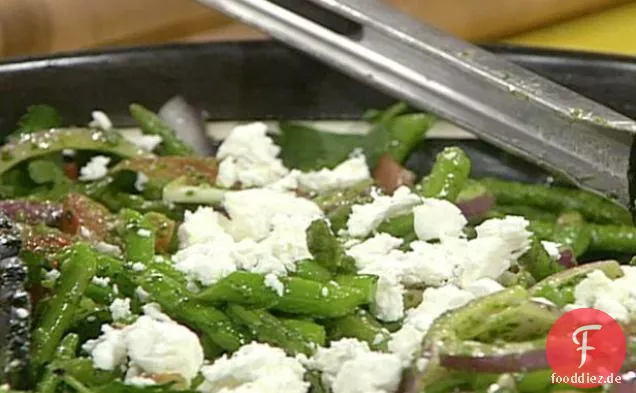 Spargel und grüner Bohnensalat