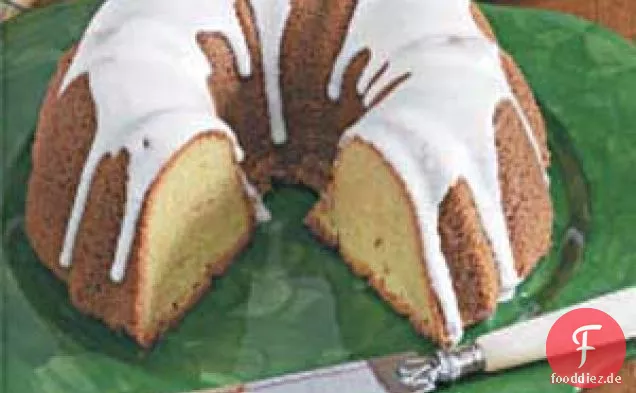Pistazien-Gugelhupf-Kuchen