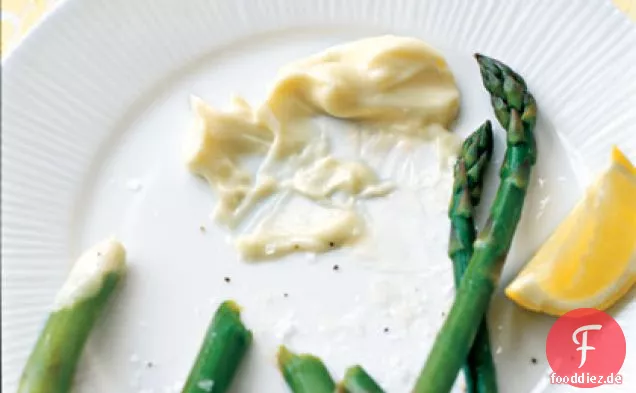 Spargel mit Zitrone Aïoli