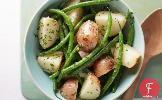 Pesto-Kartoffel- und grüner Bohnensalat