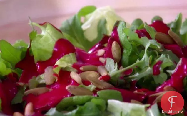 Bibb-Rucola-Salat mit Himbeervinaigrette