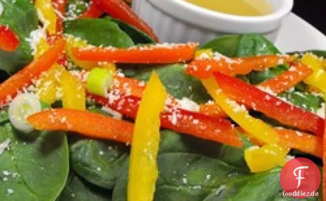 Super einfacher Spinat-Paprika-Salat