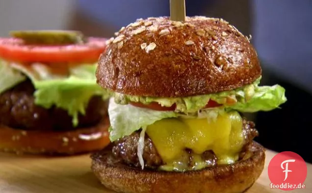 Burger mit Guacamole