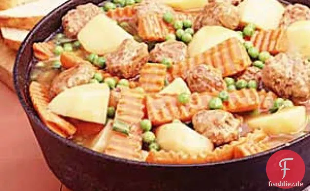 Fleischbällchen-Garteneintopf