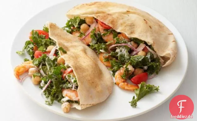 Pitas mit Garnelen und Grünkohl