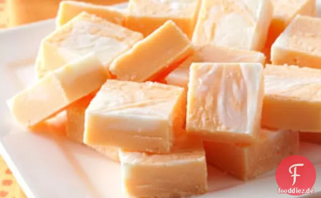 Marmorierter orangefarbener Fudge