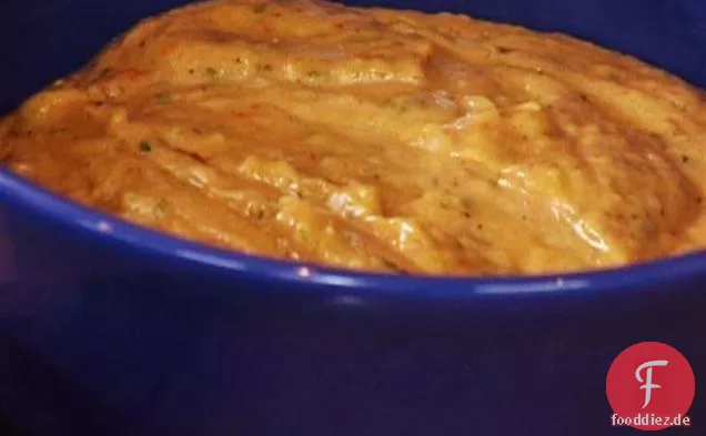 Rauchiger Auberginen-Dip mit gebackenen Kreuzkümmel-Tortillachips